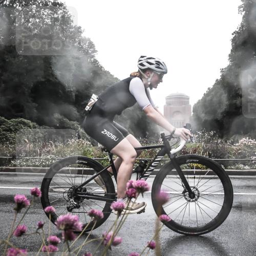 13.09.2026 - Stadtparktriathlon H.Heesch http://msf.ph/oto/10364647 13.09.2026 12:37:08 Radfahren 979, 1015, 1087, 1088, 1120, 1137 meine-sportfotos.de
