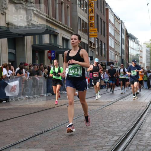 13.09.2026 - 21. swb-Marathon Bremen Strokosch-Dieckow http://msf.ph/oto/10364661 13.09.2026 13:37:16 Ziel 270, 391, 448, 869, 3323, 3627, 3804, 3823, 4155, 4300, 4433, 4628, 5388, 5624, 5738, 5783, 5784, 5791, 6032, 6596, 6795, 6804, 6911, 7003, 7074, 7635, 8315, 8316, 8380, 8439, 8553, 8674, 8748, 8753, 9099, 9441, 10062, 10106, 950, 1180, 1285, 1641, 1849, 1854, 1991, 2241, 2531, 2930, 3122, 3333, 3627, 3732, 3787, 3823, 3894, 3909, 4261, 4410, 4448, 4932, 4947, 5388, 5547, 5577, 5612, 5791, 6046, 6056, 6431, 6629, 6904, 6947, 6961, 7006, 7046, 7571, 8268, 8443, 9701 meine-sportfotos.de