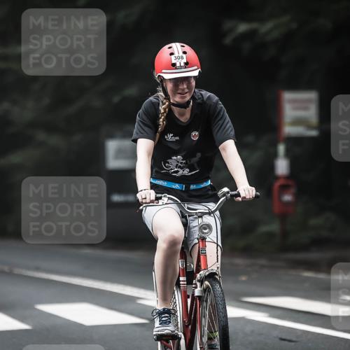 13.09.2026 - Stadtparktriathlon H.Heesch http://msf.ph/oto/10364681 13.09.2026 10:11:10 Radfahren 254, 267, 308 meine-sportfotos.de
