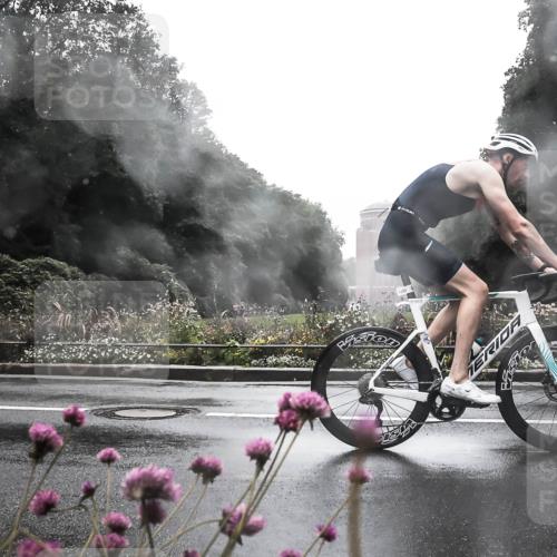 13.09.2026 - Stadtparktriathlon H.Heesch http://msf.ph/oto/10364684 13.09.2026 12:37:18 Radfahren 953, 1098, 1158, 1233, 1247 meine-sportfotos.de