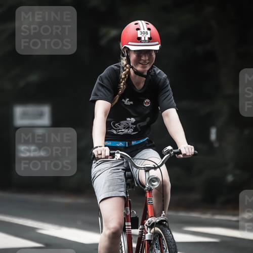 13.09.2026 - Stadtparktriathlon H.Heesch http://msf.ph/oto/10364700 13.09.2026 10:11:10 Radfahren 254, 267, 308 meine-sportfotos.de