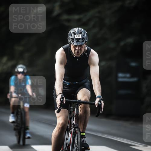 13.09.2026 - Stadtparktriathlon H.Heesch http://msf.ph/oto/10364714 13.09.2026 11:21:33 Radfahren 636, 674, 757 meine-sportfotos.de