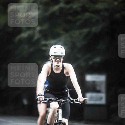 13.09.2026 - Stadtparktriathlon H.Heesch http://msf.ph/oto/10364723 13.09.2026 13:12:53 Radfahren 1225, 1226, 1284, 1297, 1352 meine-sportfotos.de