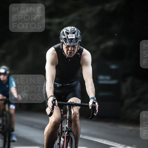 13.09.2026 - Stadtparktriathlon H.Heesch http://msf.ph/oto/10364724 13.09.2026 11:21:33 Radfahren 636, 674, 757 meine-sportfotos.de