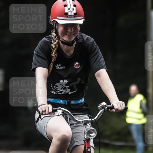 13.09.2026 - Stadtparktriathlon H.Heesch http://msf.ph/oto/10364725 13.09.2026 10:11:10 Radfahren 254, 267, 308 meine-sportfotos.de