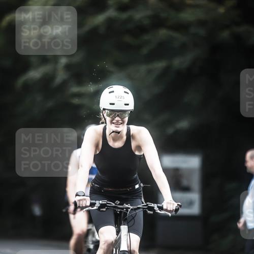 13.09.2026 - Stadtparktriathlon H.Heesch http://msf.ph/oto/10364730 13.09.2026 13:12:54 Radfahren 1225, 1226, 1284, 1297, 1352 meine-sportfotos.de