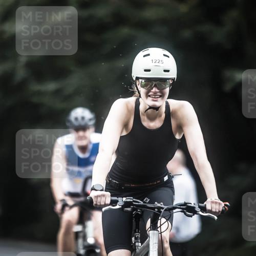 13.09.2026 - Stadtparktriathlon H.Heesch http://msf.ph/oto/10364748 13.09.2026 13:12:54 Radfahren 1225, 1226, 1284, 1297, 1352 meine-sportfotos.de