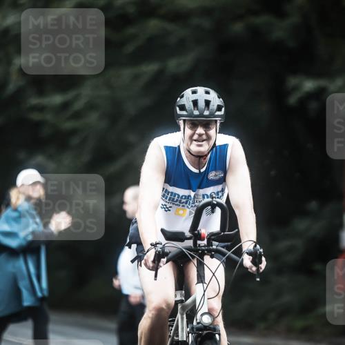 13.09.2026 - Stadtparktriathlon H.Heesch http://msf.ph/oto/10364753 13.09.2026 13:12:54 Radfahren 1225, 1226, 1284, 1297, 1352 meine-sportfotos.de