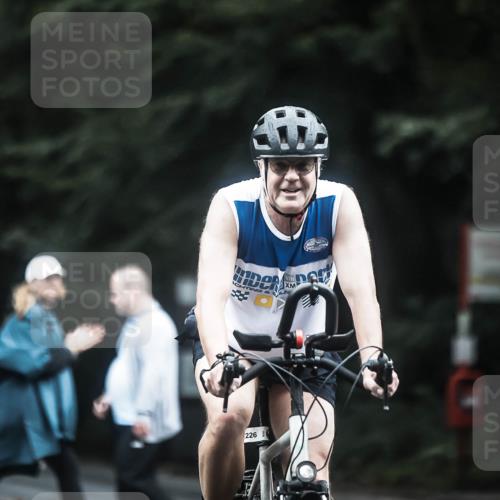 13.09.2026 - Stadtparktriathlon H.Heesch http://msf.ph/oto/10364758 13.09.2026 13:12:55 Radfahren 1225, 1226, 1284, 1297, 1340, 1352 meine-sportfotos.de
