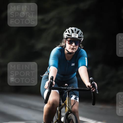 13.09.2026 - Stadtparktriathlon H.Heesch http://msf.ph/oto/10364761 13.09.2026 11:21:35 Radfahren 636, 674, 757 meine-sportfotos.de