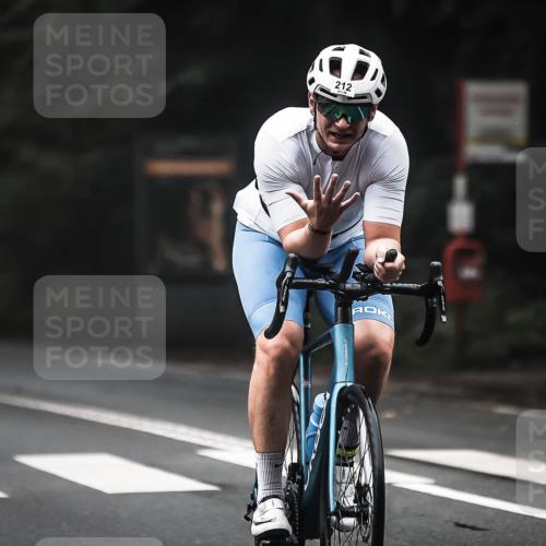 13.09.2026 - Stadtparktriathlon H.Heesch http://msf.ph/oto/10364774 13.09.2026 10:11:17 Radfahren 212 meine-sportfotos.de