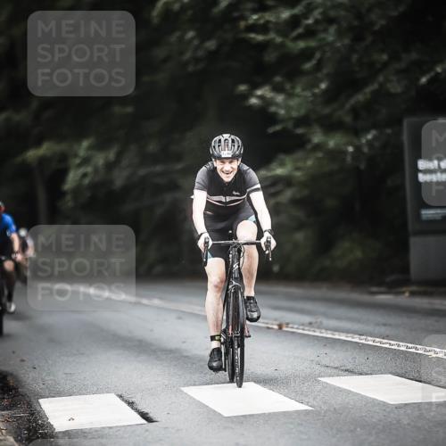 13.09.2026 - Stadtparktriathlon H.Heesch http://msf.ph/oto/10364783 13.09.2026 13:13:00 Radfahren 1226, 1339, 1340 meine-sportfotos.de