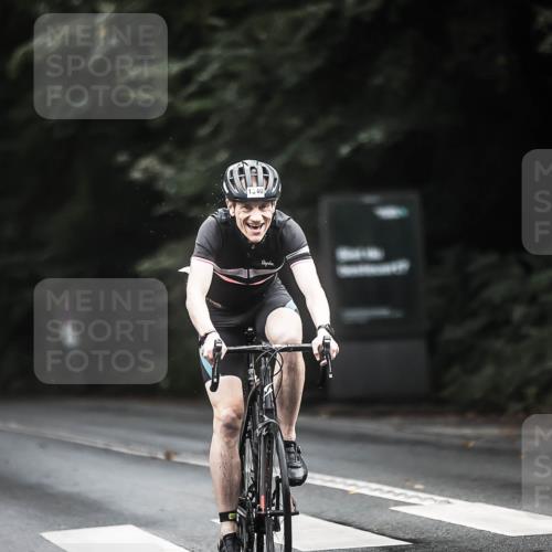 13.09.2026 - Stadtparktriathlon H.Heesch http://msf.ph/oto/10364820 13.09.2026 13:13:01 Radfahren 1339, 1340 meine-sportfotos.de