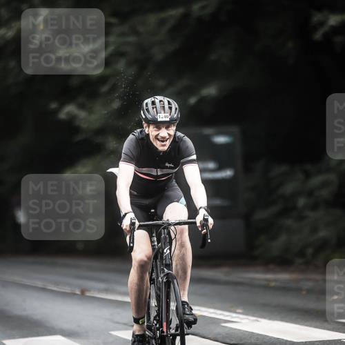 13.09.2026 - Stadtparktriathlon H.Heesch http://msf.ph/oto/10364830 13.09.2026 13:13:01 Radfahren 1339, 1340 meine-sportfotos.de