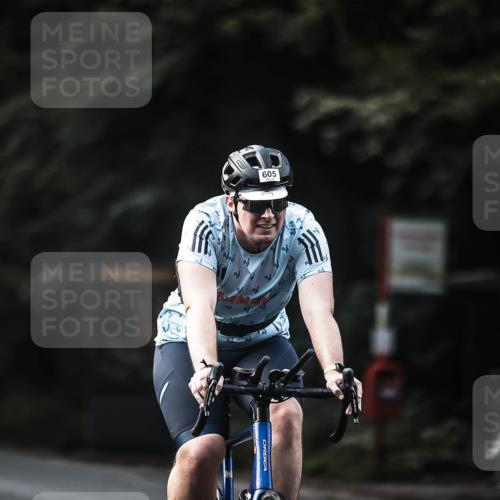 13.09.2026 - Stadtparktriathlon H.Heesch http://msf.ph/oto/10364833 13.09.2026 11:21:43 Radfahren 605, 614, 700 meine-sportfotos.de
