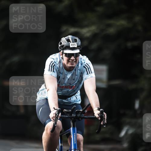 13.09.2026 - Stadtparktriathlon H.Heesch http://msf.ph/oto/10364838 13.09.2026 11:21:43 Radfahren 605, 614, 700 meine-sportfotos.de