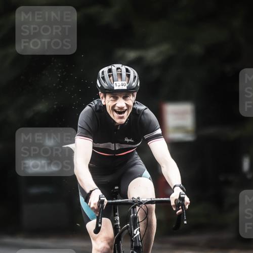 13.09.2026 - Stadtparktriathlon H.Heesch http://msf.ph/oto/10364849 13.09.2026 13:13:02 Radfahren 1316, 1339, 1340 meine-sportfotos.de