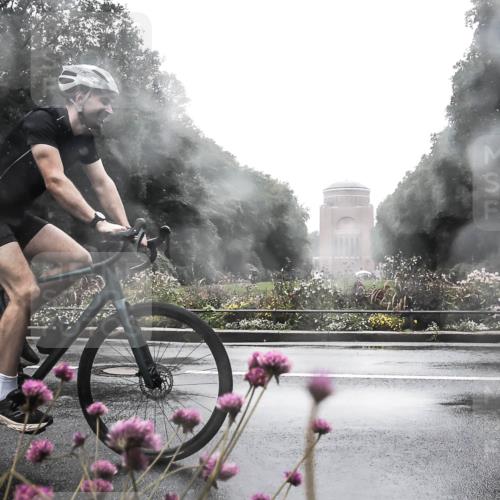13.09.2026 - Stadtparktriathlon H.Heesch http://msf.ph/oto/10364862 13.09.2026 12:38:03 Radfahren 949, 1248, 1254 meine-sportfotos.de