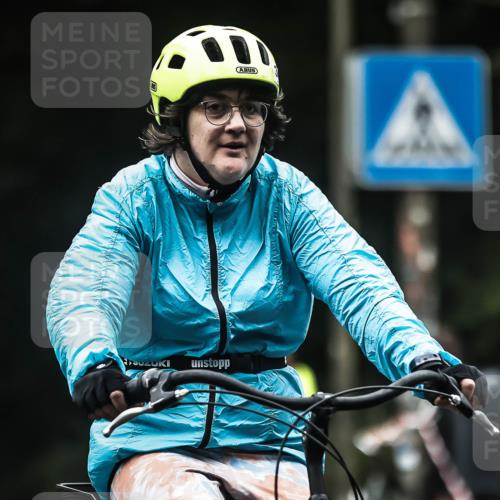 13.09.2026 - Stadtparktriathlon H.Heesch http://msf.ph/oto/10364886 13.09.2026 10:11:25 Radfahren 253, 296, 324, 343 meine-sportfotos.de