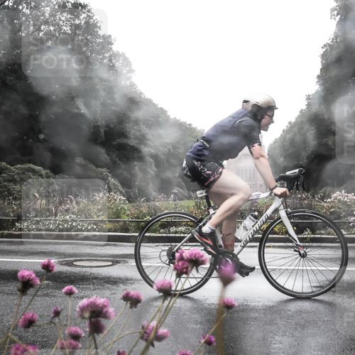13.09.2026 - Stadtparktriathlon H.Heesch http://msf.ph/oto/10364887 13.09.2026 12:38:08 Radfahren 949, 1072, 1108, 1179, 1254 meine-sportfotos.de