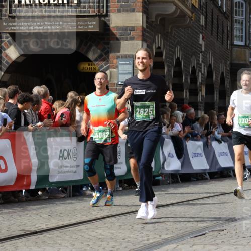 13.09.2026 - 21. swb-Marathon Bremen Strokosch-Dieckow http://msf.ph/oto/10364911 13.09.2026 13:35:18 Ziel 489, 1210, 2413, 2430, 2492, 2525, 2561, 2755, 3063, 3181, 3217, 3353, 3768, 4487, 5125, 5415, 5647, 5684, 6085, 6391, 6403, 6627, 6655, 6756, 7123, 7405, 7443, 7462, 7750, 8155, 8515, 8623, 9038, 9216, 9820, 13017, 13018, 13051, 13060, 13180, 1150, 2041, 2090, 2318, 2356, 2866, 3055, 3621, 4062, 4326, 5661, 6315, 6418, 6837, 7285, 7305, 7377, 8401, 8530, 8773, 8915, 9845, 9887 meine-sportfotos.de