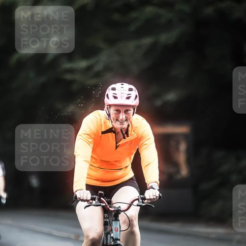 13.09.2026 - Stadtparktriathlon H.Heesch http://msf.ph/oto/10364924 13.09.2026 13:13:09 Radfahren 1192, 1316, 1339, 1386, 1402 meine-sportfotos.de