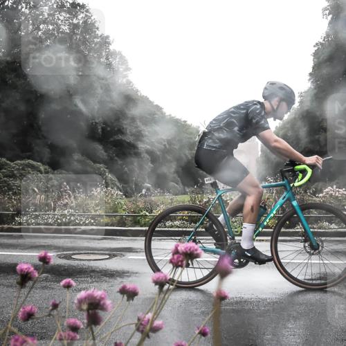13.09.2026 - Stadtparktriathlon H.Heesch http://msf.ph/oto/10364970 13.09.2026 12:38:30 Radfahren 950, 959, 1097, 1164, 1193, 1204 meine-sportfotos.de