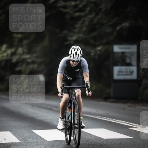 13.09.2026 - Stadtparktriathlon H.Heesch http://msf.ph/oto/10364982 13.09.2026 11:21:54 Radfahren 622, 787 meine-sportfotos.de