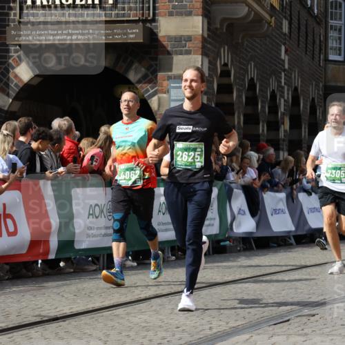 13.09.2026 - 21. swb-Marathon Bremen Strokosch-Dieckow http://msf.ph/oto/10364988 13.09.2026 13:35:18 Ziel 489, 1210, 2413, 2430, 2492, 2525, 2561, 2755, 3063, 3181, 3217, 3353, 3768, 4487, 5125, 5415, 5647, 5684, 6085, 6391, 6403, 6627, 6655, 6756, 7123, 7405, 7443, 7462, 7750, 8155, 8515, 8623, 9038, 9216, 9820, 13017, 13018, 13051, 13060, 13180, 1150, 2041, 2090, 2318, 2356, 2866, 3055, 3621, 4062, 4326, 5661, 6315, 6418, 6837, 7285, 7305, 7377, 8401, 8530, 8773, 8915, 9845, 9887 meine-sportfotos.de