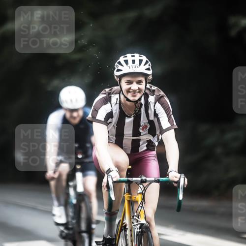 13.09.2026 - Stadtparktriathlon H.Heesch http://msf.ph/oto/10364990 13.09.2026 13:13:11 Radfahren 1192, 1316, 1323, 1386, 1402 meine-sportfotos.de