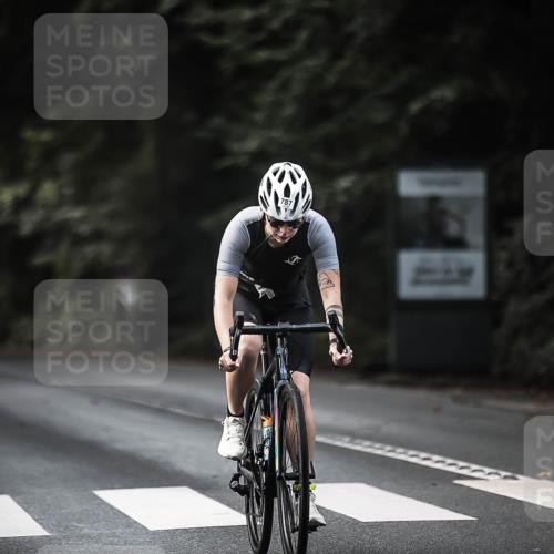 13.09.2026 - Stadtparktriathlon H.Heesch http://msf.ph/oto/10364992 13.09.2026 11:21:55 Radfahren 622, 787 meine-sportfotos.de