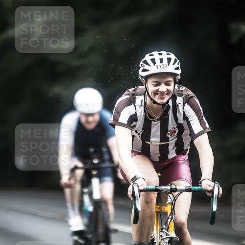 13.09.2026 - Stadtparktriathlon H.Heesch http://msf.ph/oto/10364996 13.09.2026 13:13:11 Radfahren 1192, 1316, 1323, 1386, 1402 meine-sportfotos.de