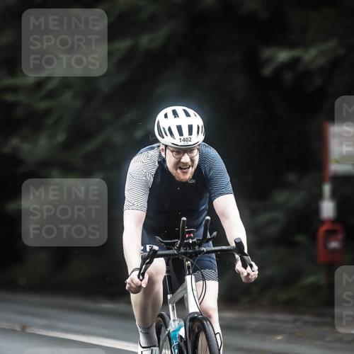 13.09.2026 - Stadtparktriathlon H.Heesch http://msf.ph/oto/10365014 13.09.2026 13:13:11 Radfahren 1192, 1316, 1323, 1386, 1402 meine-sportfotos.de