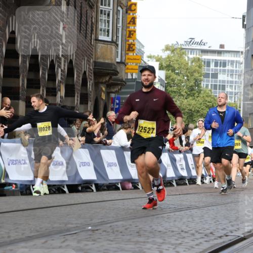 13.09.2026 - 21. swb-Marathon Bremen Strokosch-Dieckow http://msf.ph/oto/10365044 13.09.2026 10:59:48 Ziel 10147, 10377, 10745, 10922, 11151, 11207, 11500, 11519, 11594, 11873, 12267, 12295, 12481, 12527, 12537, 10175, 10691, 10867, 11054, 11071, 11158, 11159, 11160, 11250, 11259, 11427, 11445, 11453, 11528, 11637, 11879, 11904, 12123, 12238, 12239, 12242, 12243, 12274, 12388 meine-sportfotos.de