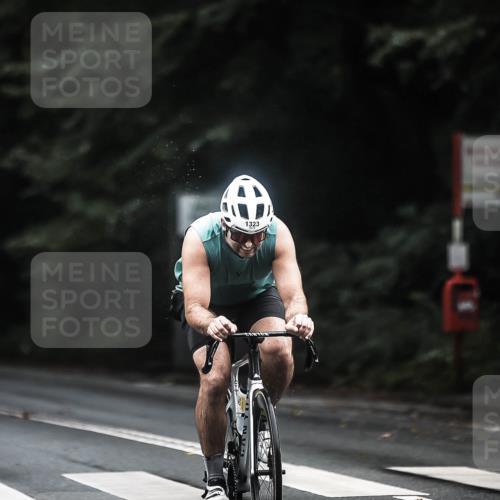 13.09.2026 - Stadtparktriathlon H.Heesch http://msf.ph/oto/10365072 13.09.2026 13:13:17 Radfahren 1323, 1377, 1386, 1402, 1420 meine-sportfotos.de