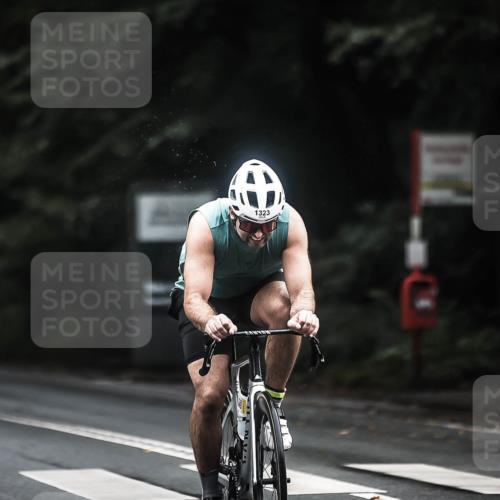 13.09.2026 - Stadtparktriathlon H.Heesch http://msf.ph/oto/10365084 13.09.2026 13:13:17 Radfahren 1323, 1377, 1386, 1402, 1420 meine-sportfotos.de