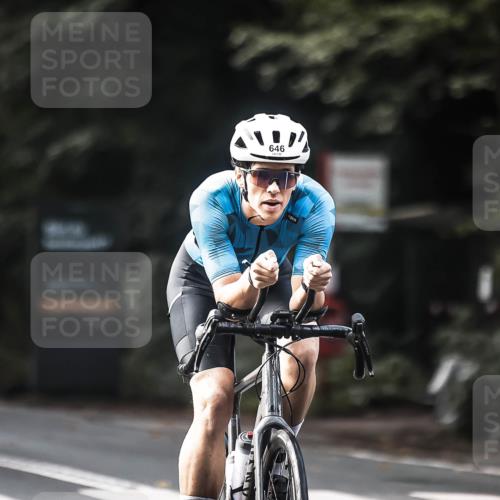 13.09.2026 - Stadtparktriathlon H.Heesch http://msf.ph/oto/10365096 13.09.2026 11:22:12 Radfahren 592, 646, 751 meine-sportfotos.de