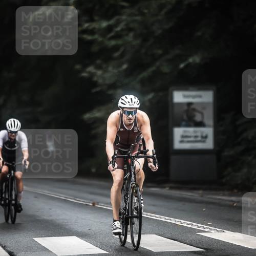 13.09.2026 - Stadtparktriathlon H.Heesch http://msf.ph/oto/10365102 13.09.2026 13:13:20 Radfahren 1276, 1322, 1323, 1377, 1386, 1420 meine-sportfotos.de