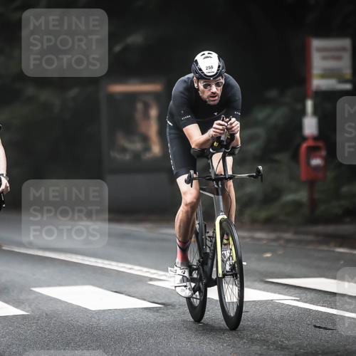 13.09.2026 - Stadtparktriathlon H.Heesch http://msf.ph/oto/10365117 13.09.2026 10:11:46 Radfahren 223, 258, 311, 331 meine-sportfotos.de