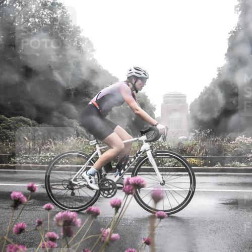 13.09.2026 - Stadtparktriathlon H.Heesch http://msf.ph/oto/10365144 13.09.2026 12:39:30 Radfahren 1163, 1174, 1214, 1251, 1262, 1294 meine-sportfotos.de