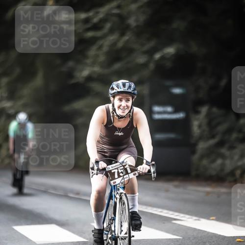 13.09.2026 - Stadtparktriathlon H.Heesch http://msf.ph/oto/10365146 13.09.2026 11:22:16 Radfahren 592, 599, 640, 646, 699, 751 meine-sportfotos.de