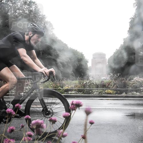 13.09.2026 - Stadtparktriathlon H.Heesch http://msf.ph/oto/10365153 13.09.2026 12:39:32 Radfahren 1174, 1192, 1214, 1251, 1294 meine-sportfotos.de