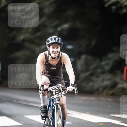 13.09.2026 - Stadtparktriathlon H.Heesch http://msf.ph/oto/10365169 13.09.2026 11:22:16 Radfahren 592, 599, 640, 646, 699, 751 meine-sportfotos.de