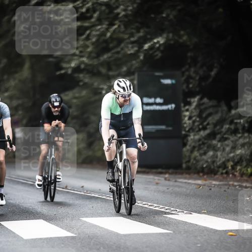 13.09.2026 - Stadtparktriathlon H.Heesch http://msf.ph/oto/10365214 13.09.2026 11:22:17 Radfahren 592, 599, 640, 646, 699, 751 meine-sportfotos.de