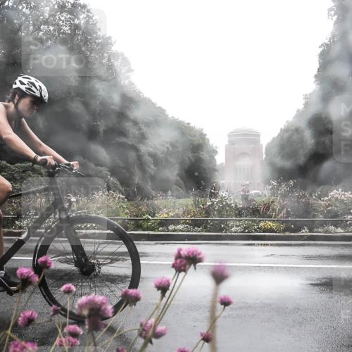 13.09.2026 - Stadtparktriathlon H.Heesch http://msf.ph/oto/10365218 13.09.2026 12:39:52 Radfahren 1151, 1297 meine-sportfotos.de