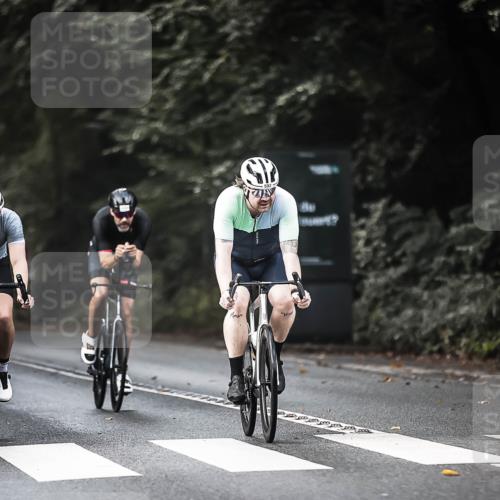 13.09.2026 - Stadtparktriathlon H.Heesch http://msf.ph/oto/10365219 13.09.2026 11:22:18 Radfahren 592, 599, 640, 646, 699, 751 meine-sportfotos.de