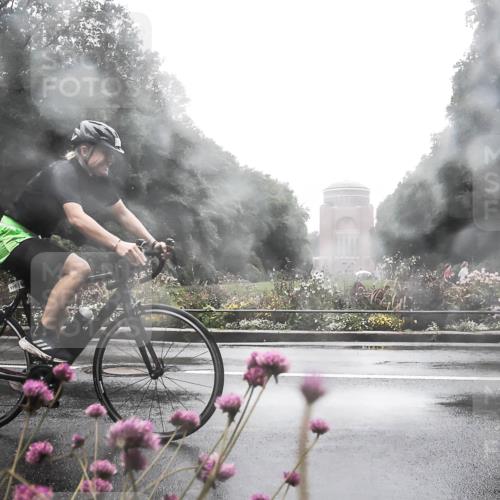 13.09.2026 - Stadtparktriathlon H.Heesch http://msf.ph/oto/10365249 13.09.2026 12:40:12 Radfahren 1116 meine-sportfotos.de