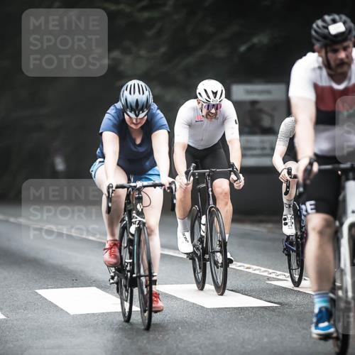 13.09.2026 - Stadtparktriathlon H.Heesch http://msf.ph/oto/10365256 13.09.2026 10:12:02 Radfahren 213, 256, 300, 305, 312, 333, 334, 335 meine-sportfotos.de