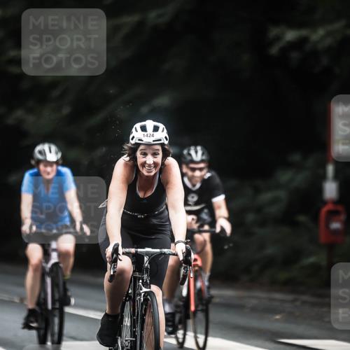 13.09.2026 - Stadtparktriathlon H.Heesch http://msf.ph/oto/10365277 13.09.2026 13:13:30 Radfahren 1208, 1276, 1311, 1322, 1372, 1401, 1424 meine-sportfotos.de