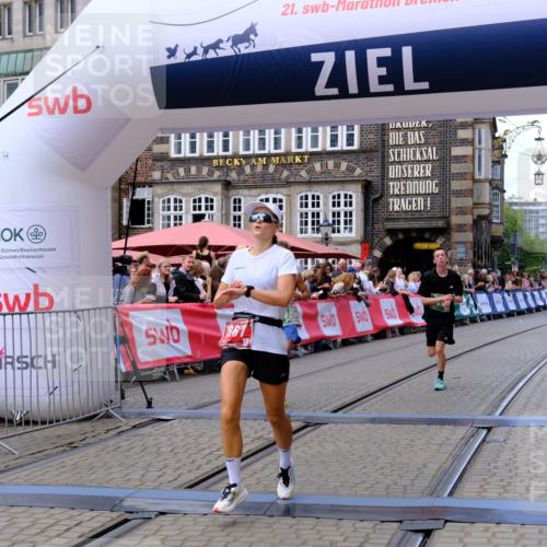 13.09.2026 - 21. swb-Marathon Bremen Tim E. http://msf.ph/oto/10365282 13.09.2026 13:02:55 Ziel 1795, 1850, 3609, 7841, 13237 meine-sportfotos.de